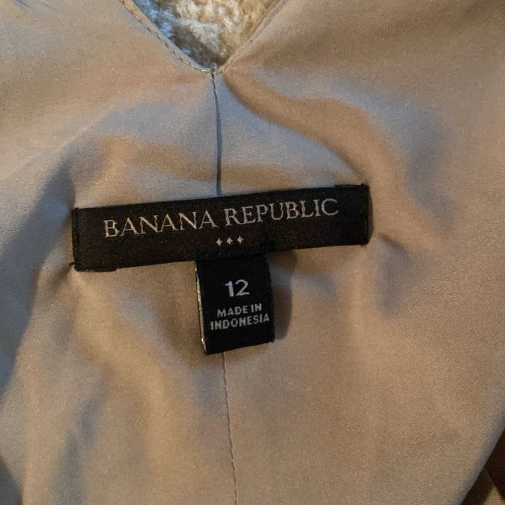 Banana Republic size 12 tie wrap blouse - Picture 11 of 13